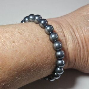 Small silver beaded bracelet 6"